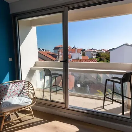 Vue Exceptionnelle Entre Mer Et Golf Appartement